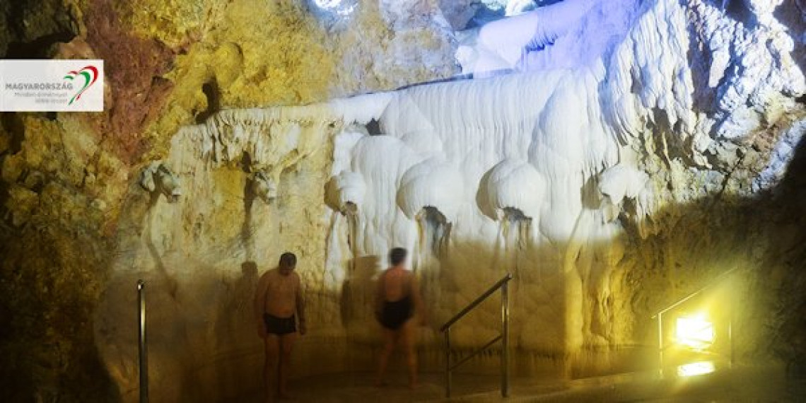 miskolctapolca-barlangfurdo-01.jpg