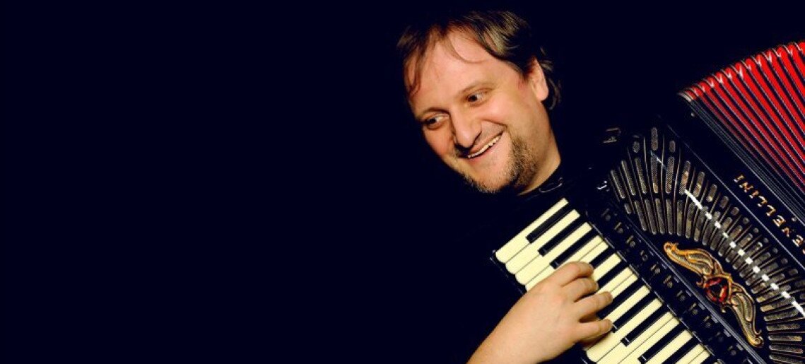 Orosz Zoltán harmónikaművész szóló koncertje