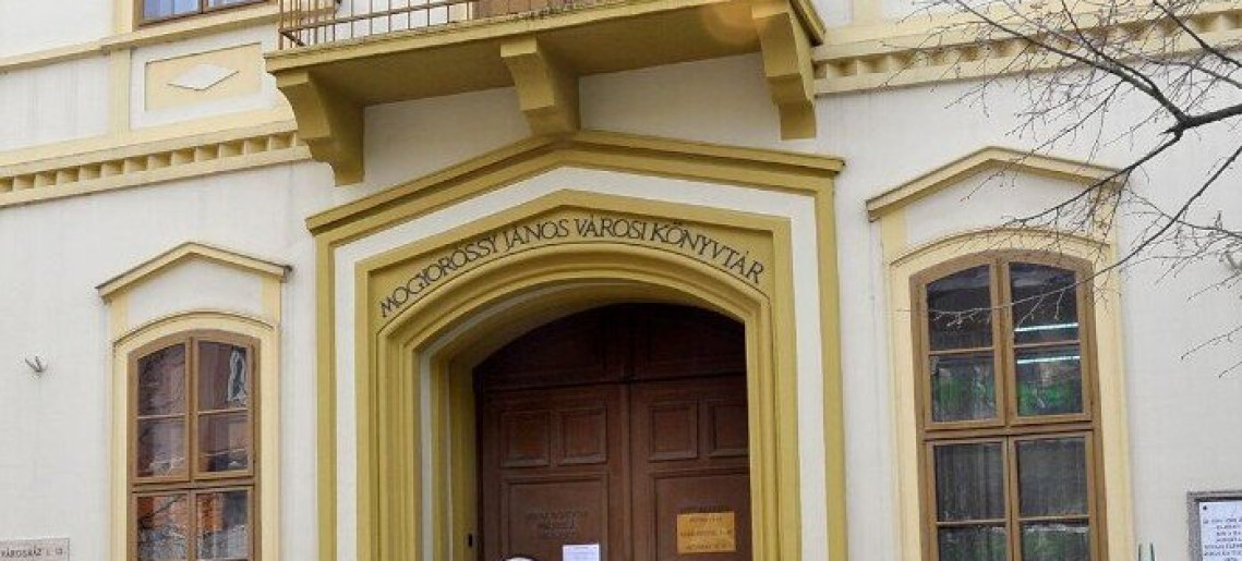 Mogyoróssy János Városi Könyvtár: Természet és egészség - a négy elem