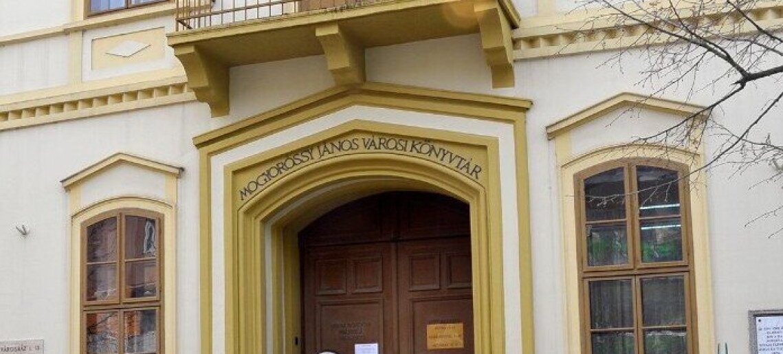 Mogyoróssy János Városi Könyvtár: Kézművesség, népművészet és értékmentés