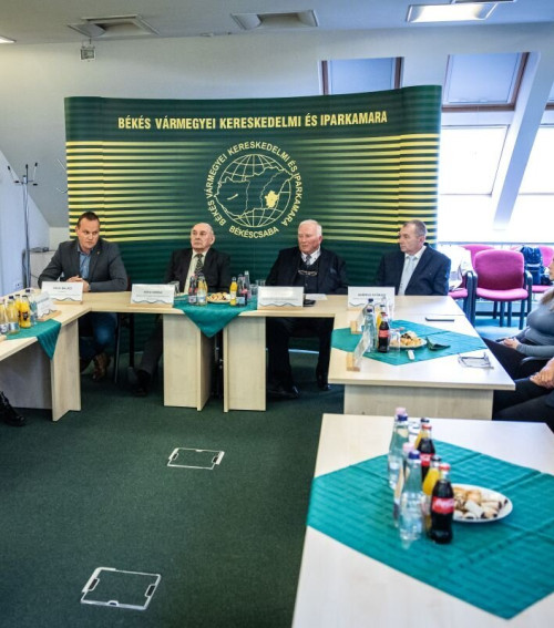 Pálinka és kolbász, ezt viszik Békés vármegyéből az Utazás Kiállításra