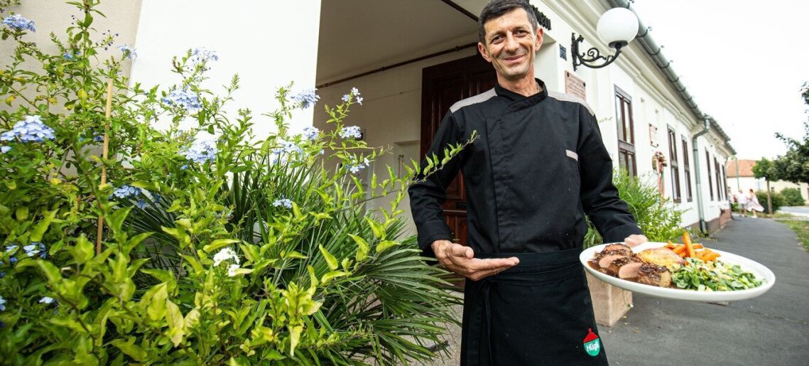 Pálmakert Restaurant