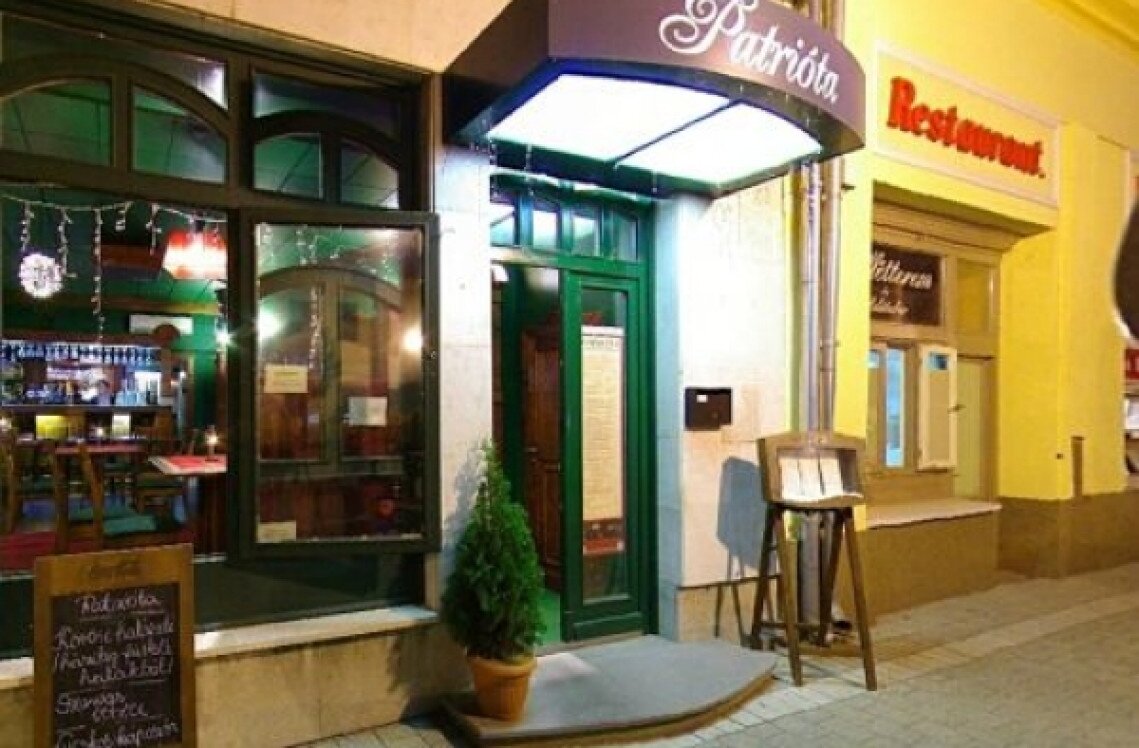 Patriota-Etterem-erzsbet-kori-etelek-shakespeare-fesztival-varszinhaz-01.jpg