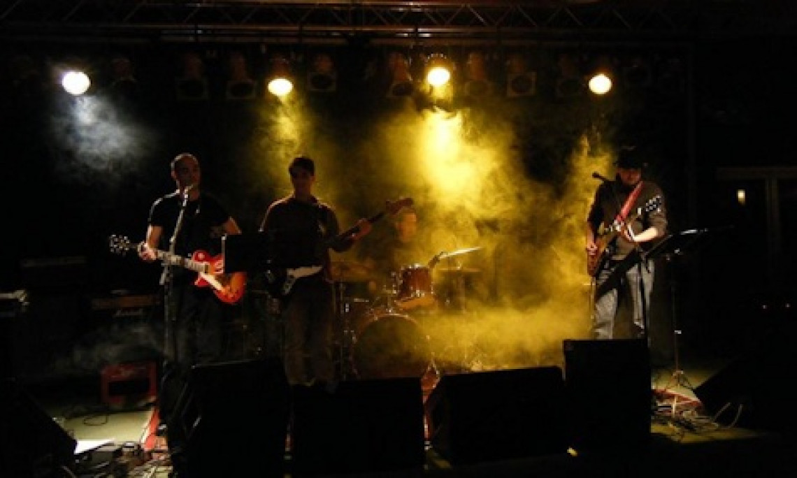 pernahajder-campbell-koncert-gyula-vigado-2.jpg