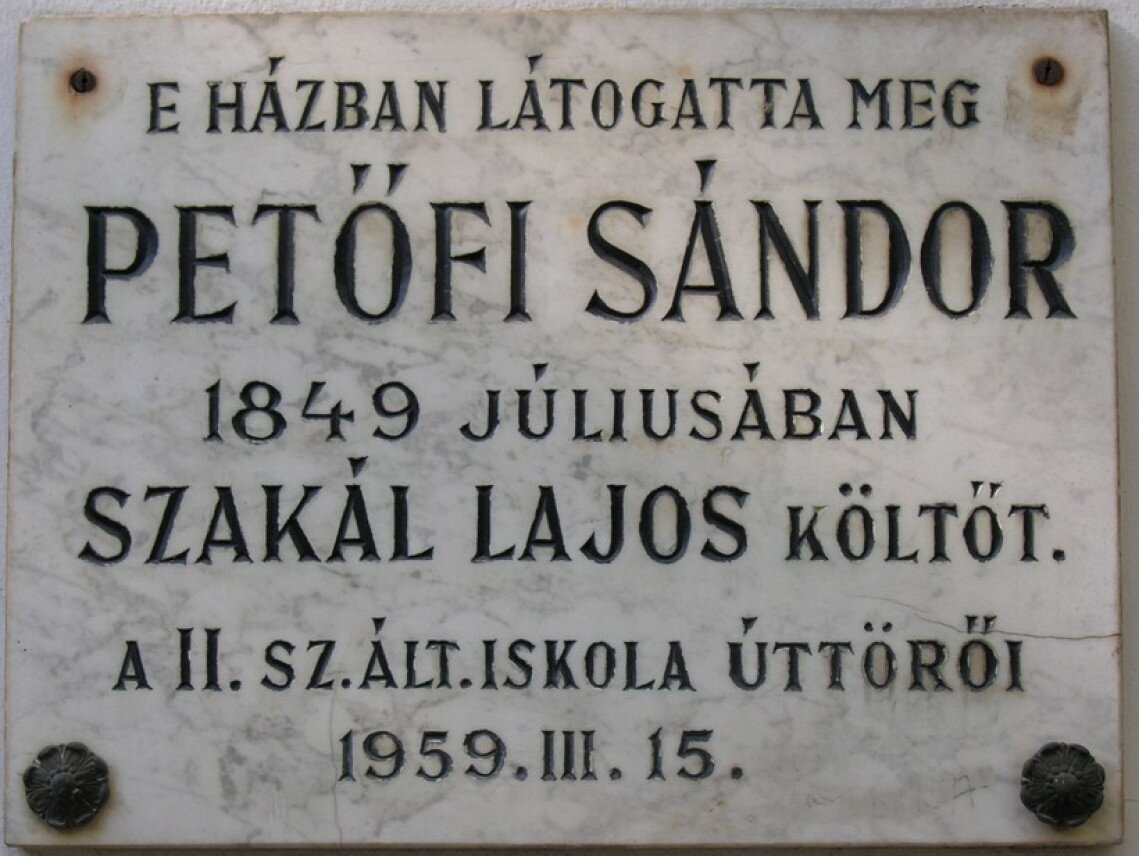 Petfi_Sndor_Plaque_Gyula.jpg