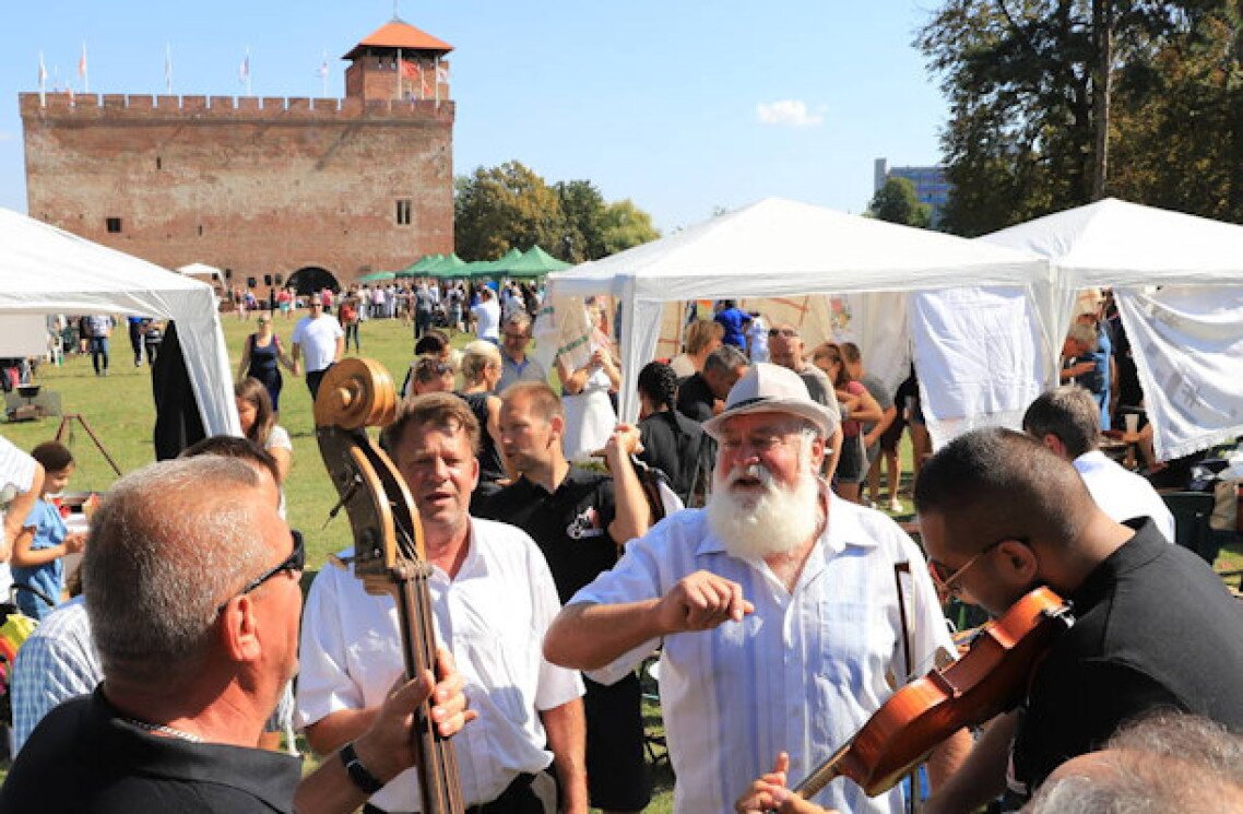 roman-gasztronomiai-kiallitas-01.jpg