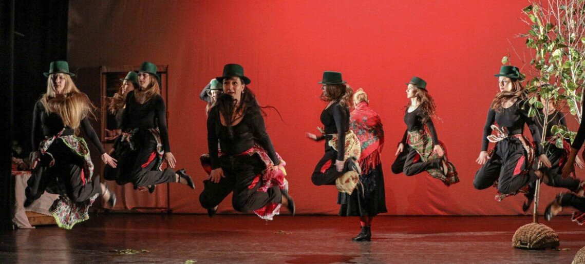 Tamási Áron: Boldog nyárfalevél