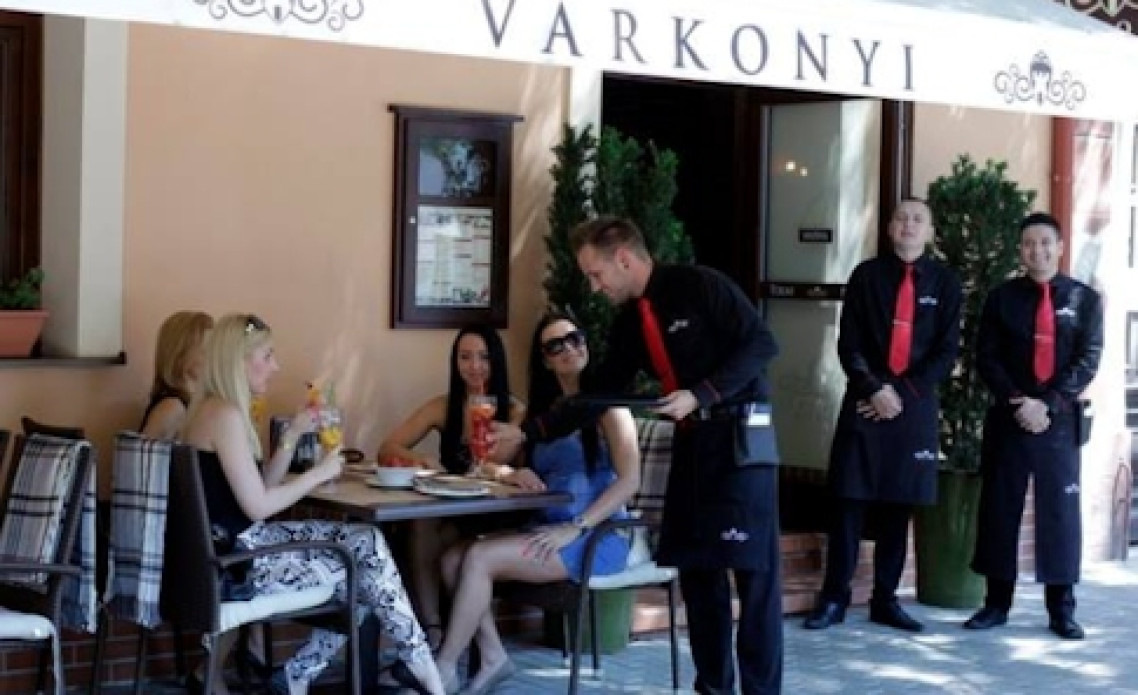 varkonyi-bisztro-hirek-01.jpg