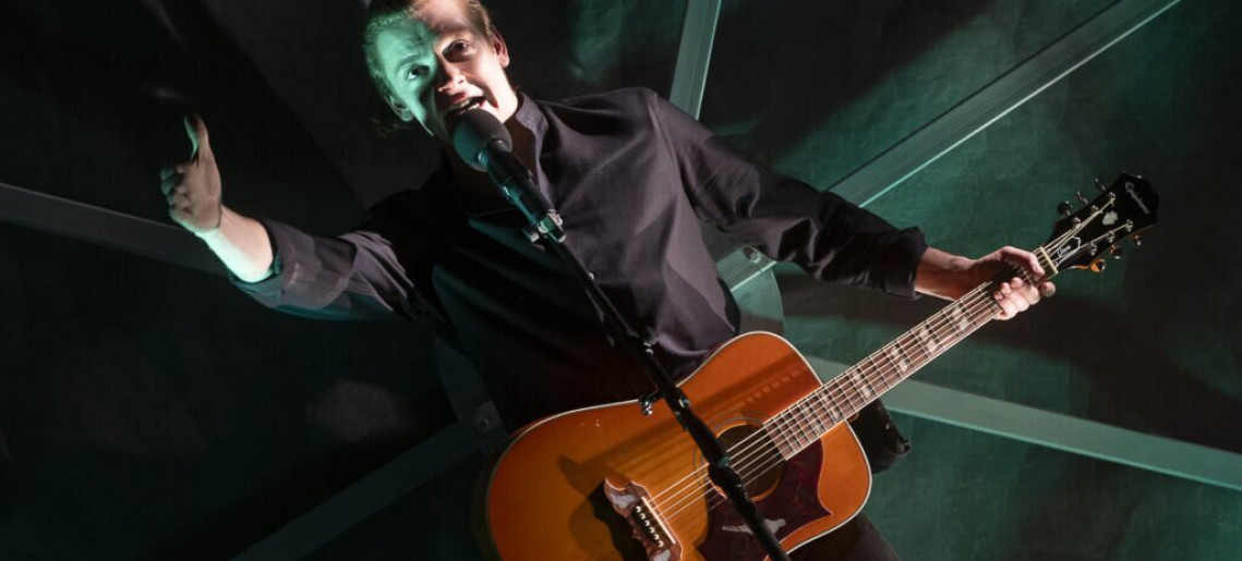 Várszínház: Cseh Tamás-Csengey Dénes: Mélyrepülés