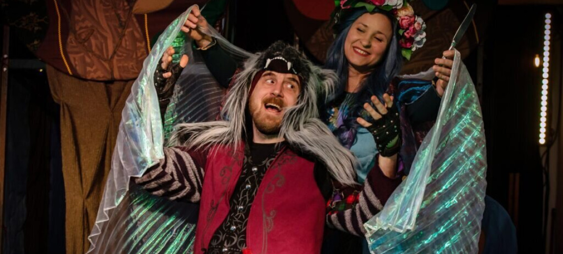 Várszínház: Thuróczy Katalin, Arany Tamás: Piroska és a Farkas Kerekerdőben