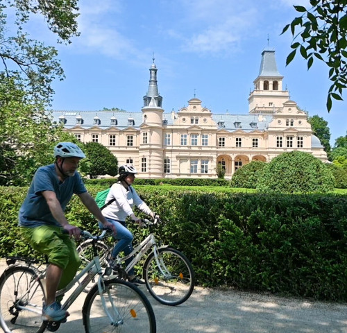 Wenckheim kastélyok kerékpáros túra