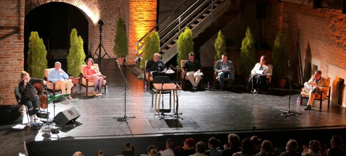 Várszínház – XI. Irodalmi Humorfesztivál